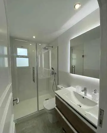 Luxury Apartm Brand Newswimming Poolgolf