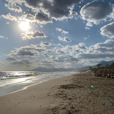 Luxury Apartm Brand Newswimming Poolgolf