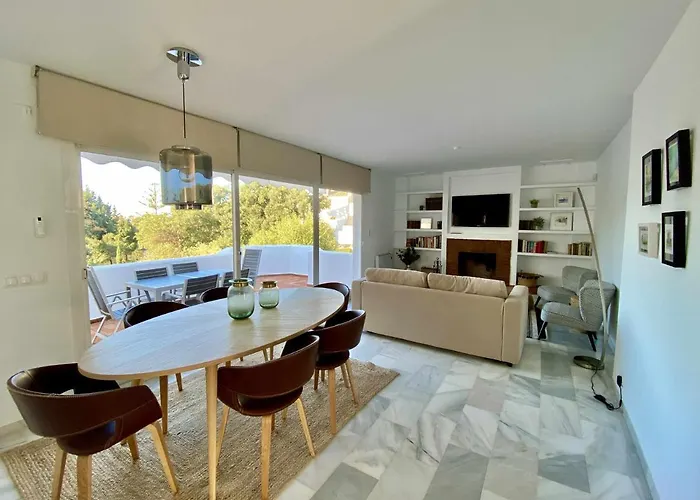 Luxury Apartm Brand Newswimming Poolgolf