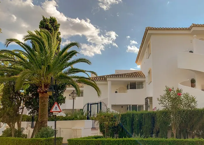 Luxury Apartm Brand Newswimming Poolgolf