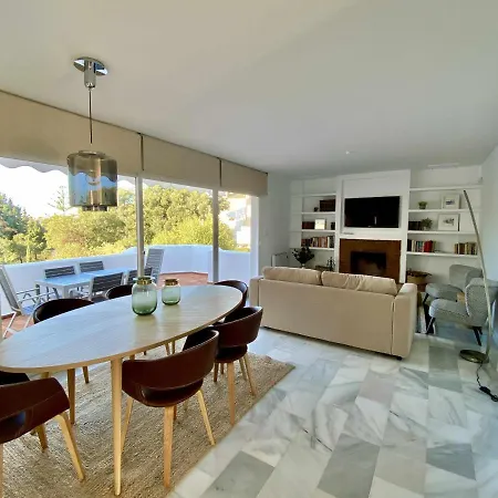 Luxury Apartm Brand Newswimming Poolgolf