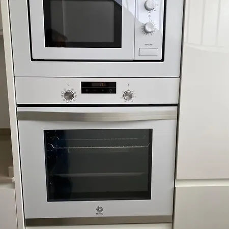 Luxury Apartm Brand Newswimming Poolgolf